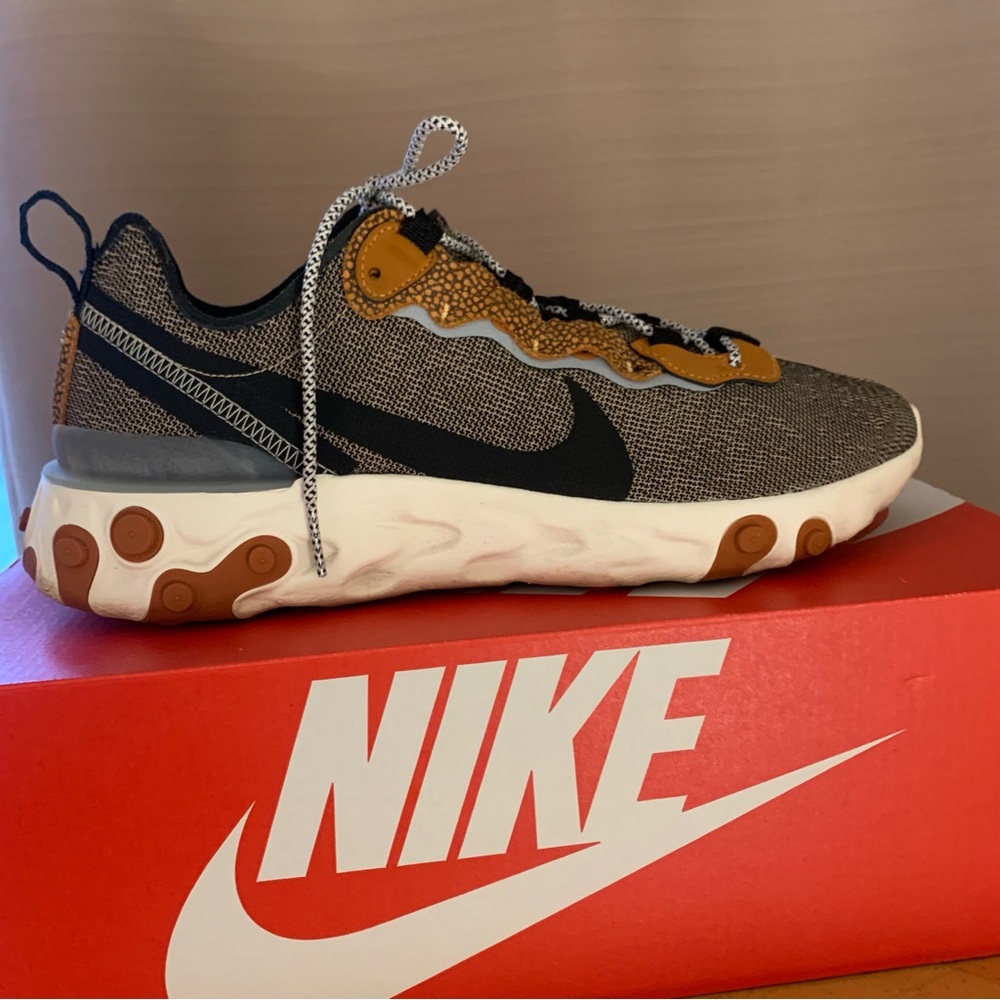 Nike React Element 55. Women’s size 9.5 and/or men’s size 8.